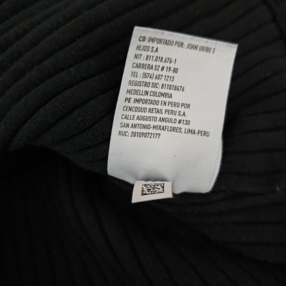 American Eagle Ribbed Knit Square Neck Stretch Strap Cropped Black Tank Top - Picture 9 of 9